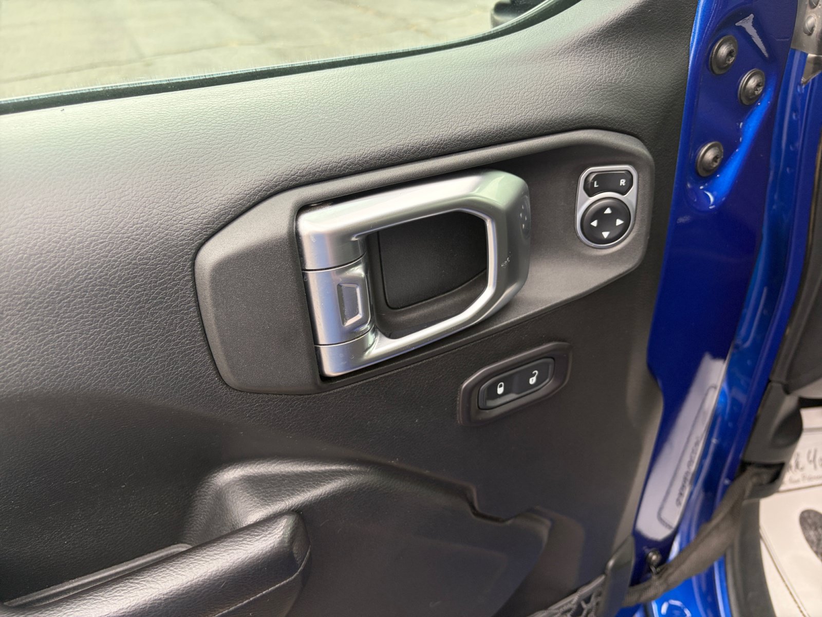 Used 2019 Jeep Wrangler Unlimited Sport S AWD/4WD image 13