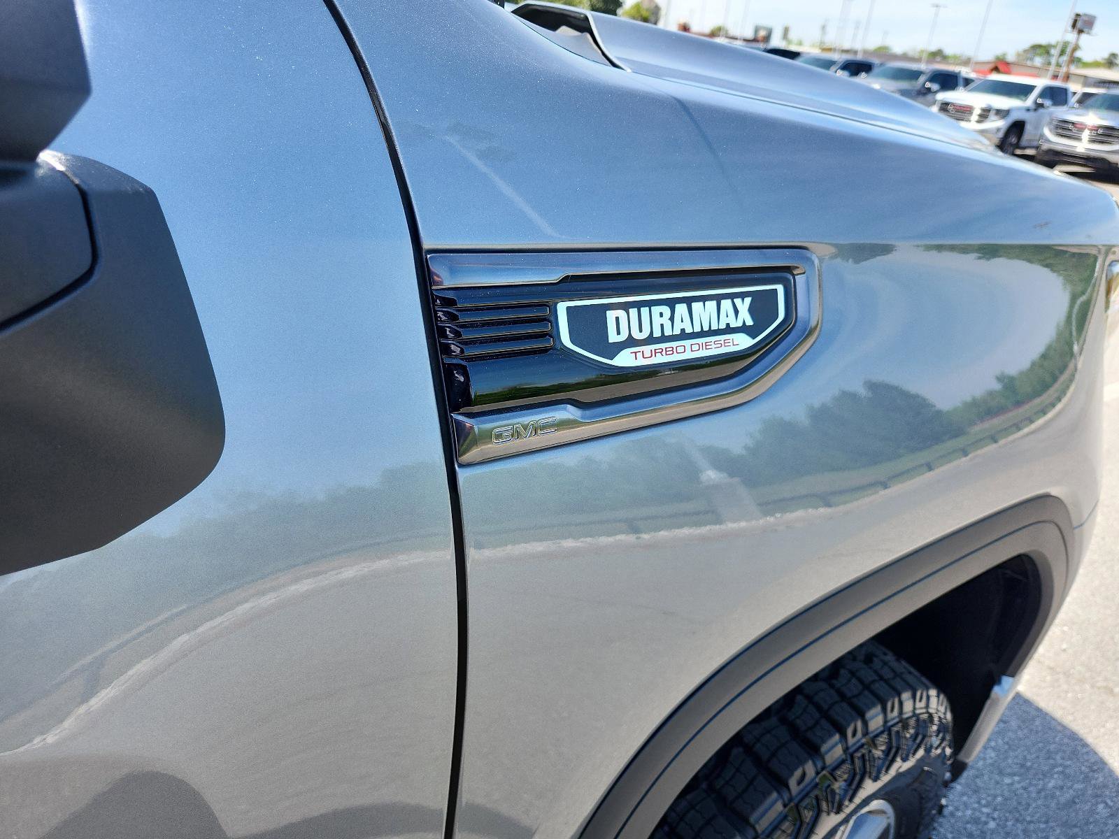 Used 2024 GMC Sierra 1500 AT4 w/ Technology Package image 8