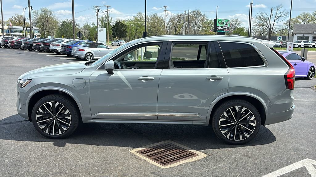 New 2026 Volvo XC90 T8 Ultra w/ Lounge Package image 3