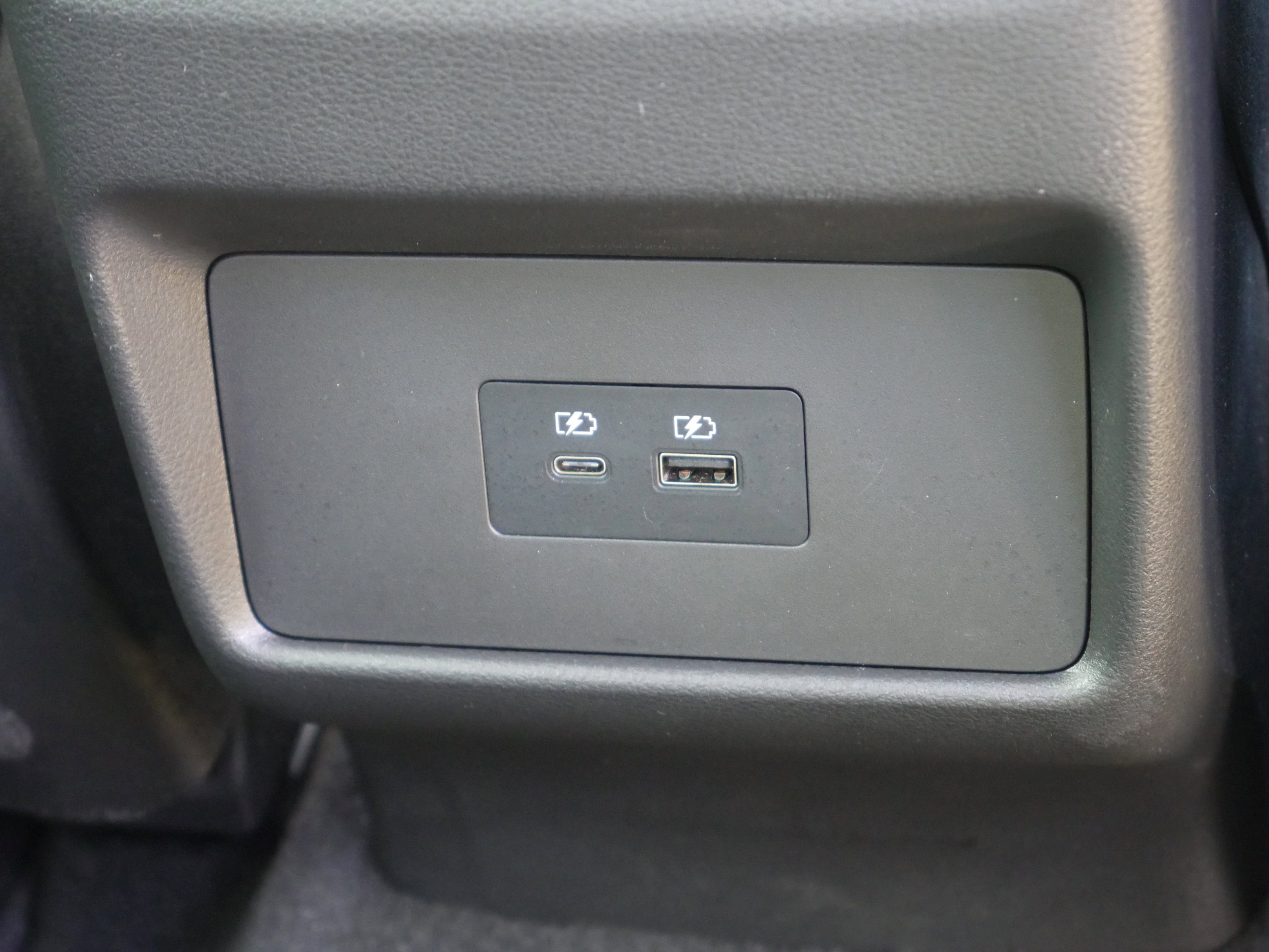 Certified 2023 Nissan Rogue SV image 26