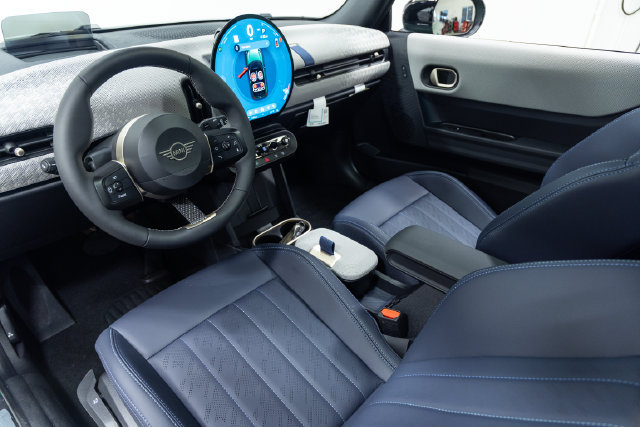 Certified 2026 MINI Cooper S FWD image 19