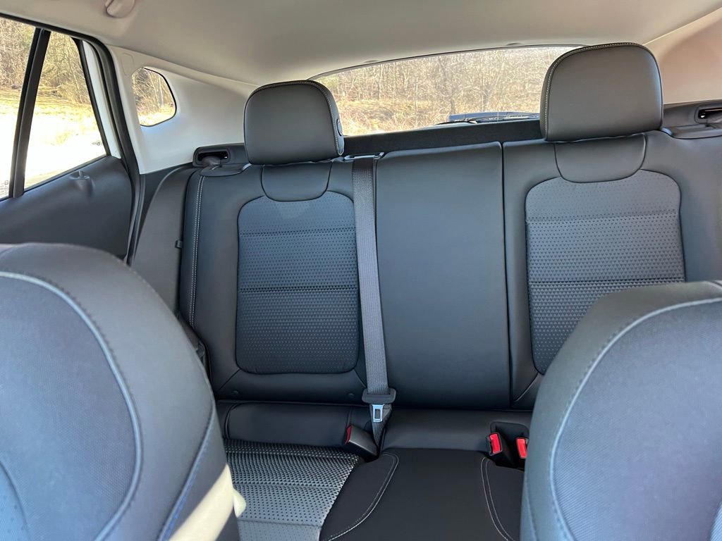 New 2026 Chevrolet Trax LT w/ Sunroof Package image 21