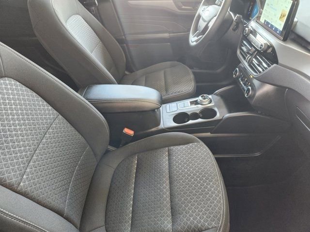 Used 2025 Ford Escape Active image 19