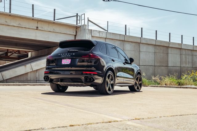 Used 2016 Porsche Cayenne Turbo AWD/4WD image 49