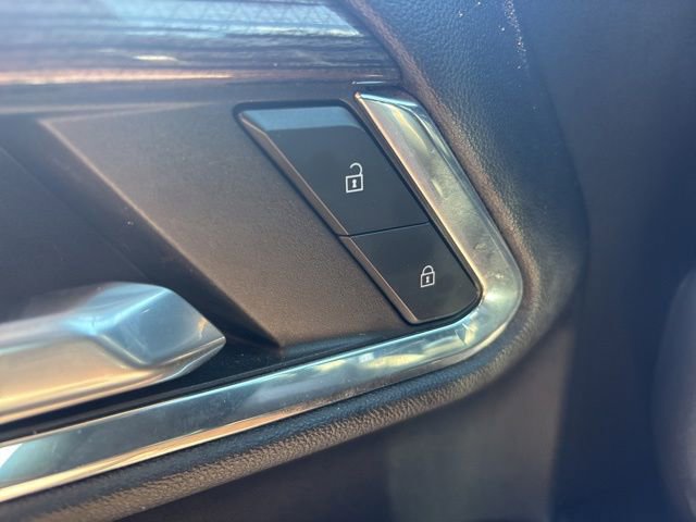Used 2023 Chevrolet Silverado 1500 RST AWD/4WD image 16
