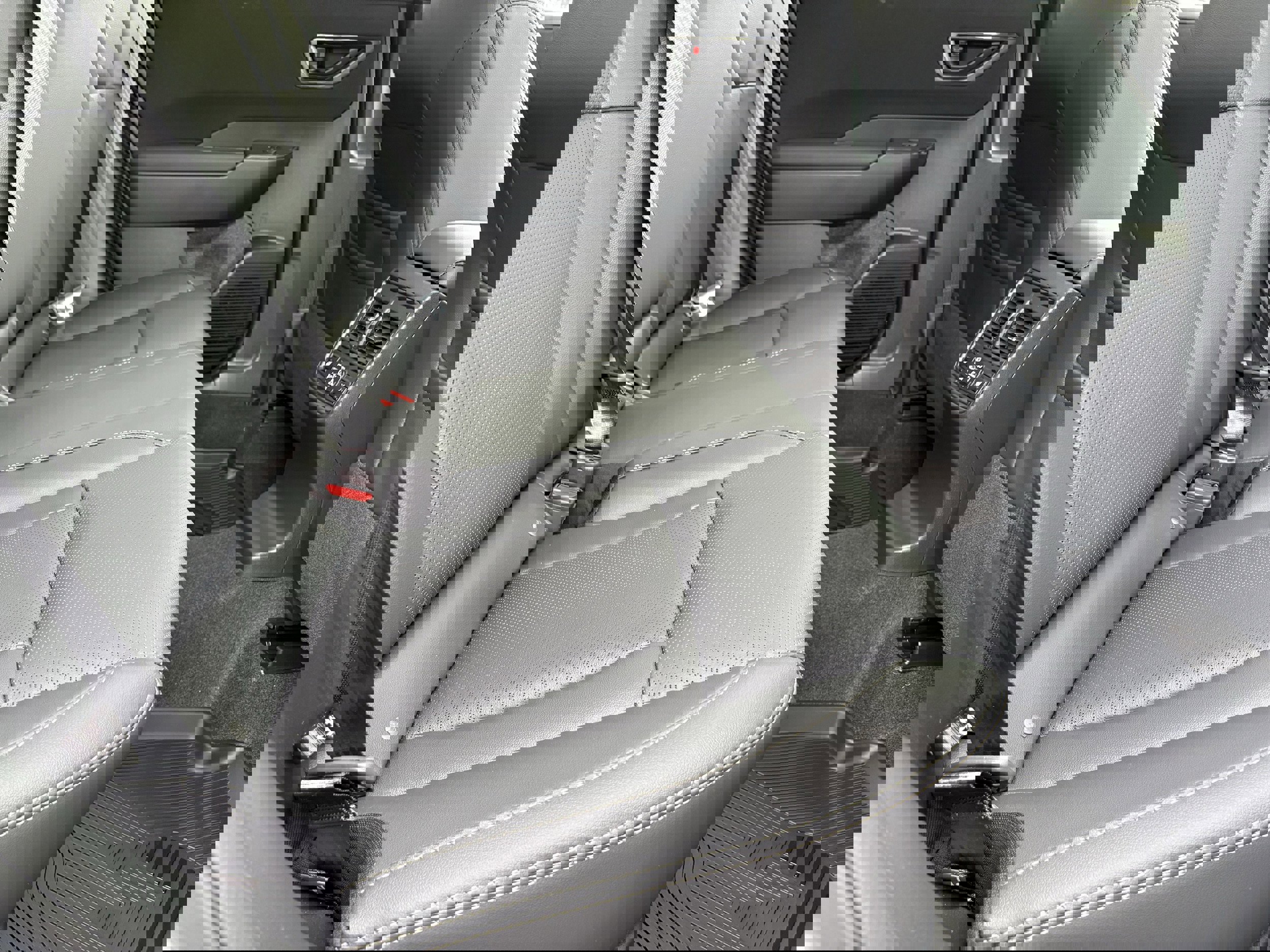 New 2026 Subaru Outback Limited image 32