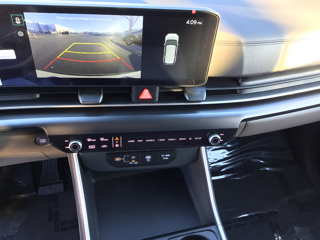 New 2026 Kia Carnival LX image 13