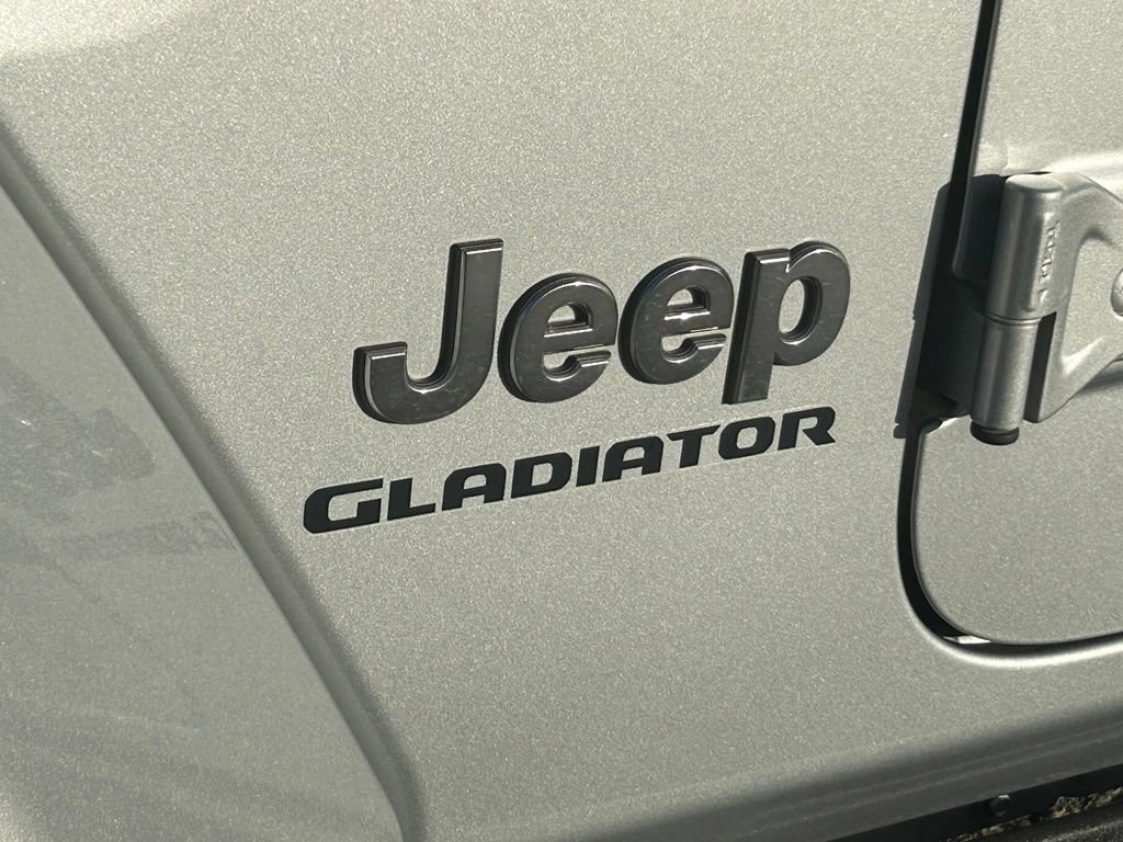Used 2022 Jeep Gladiator Overland w/ Popular Equipment Package AWD/4WD image 18
