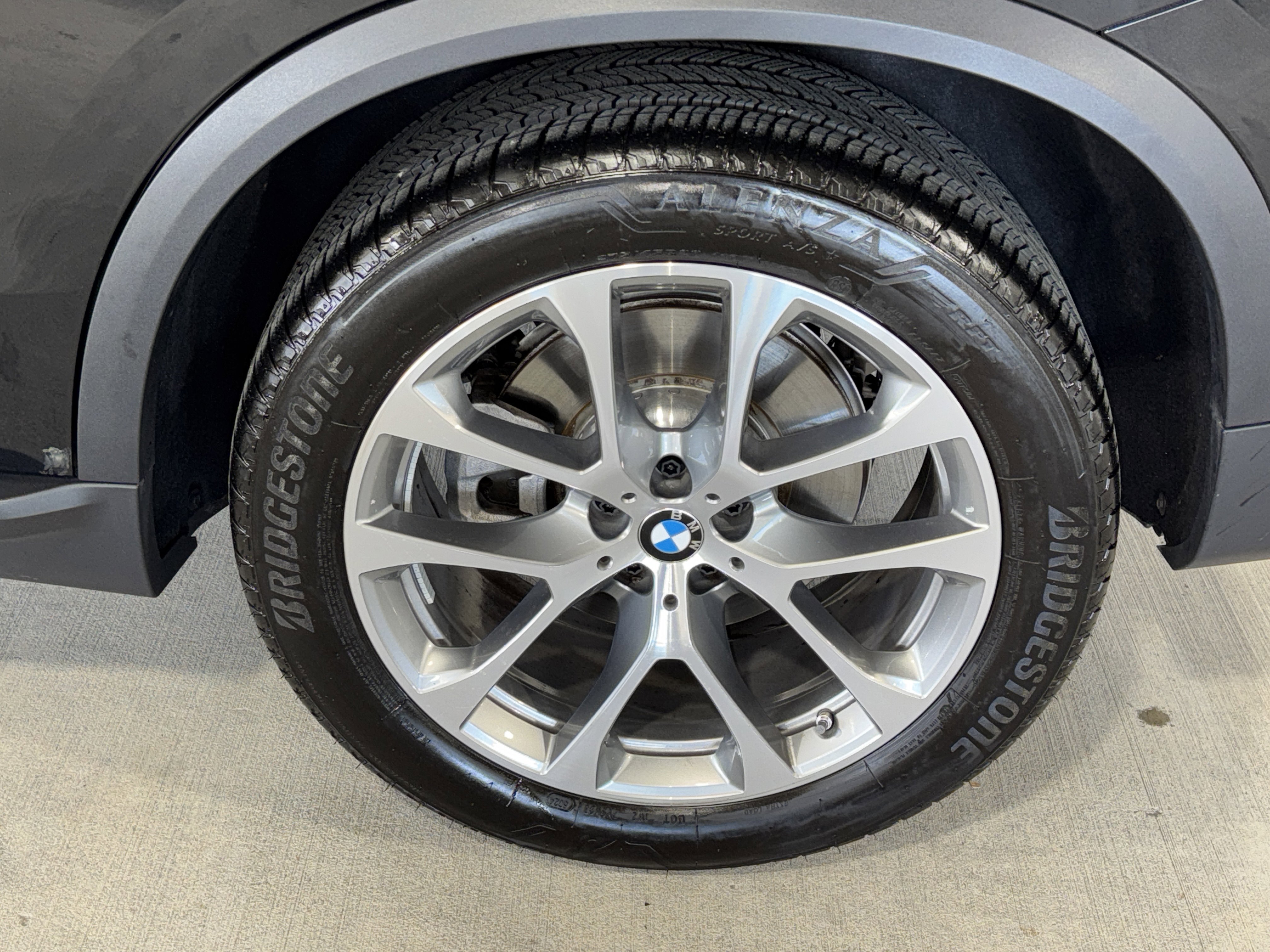 Used 2025 BMW X5 xDrive40i image 36