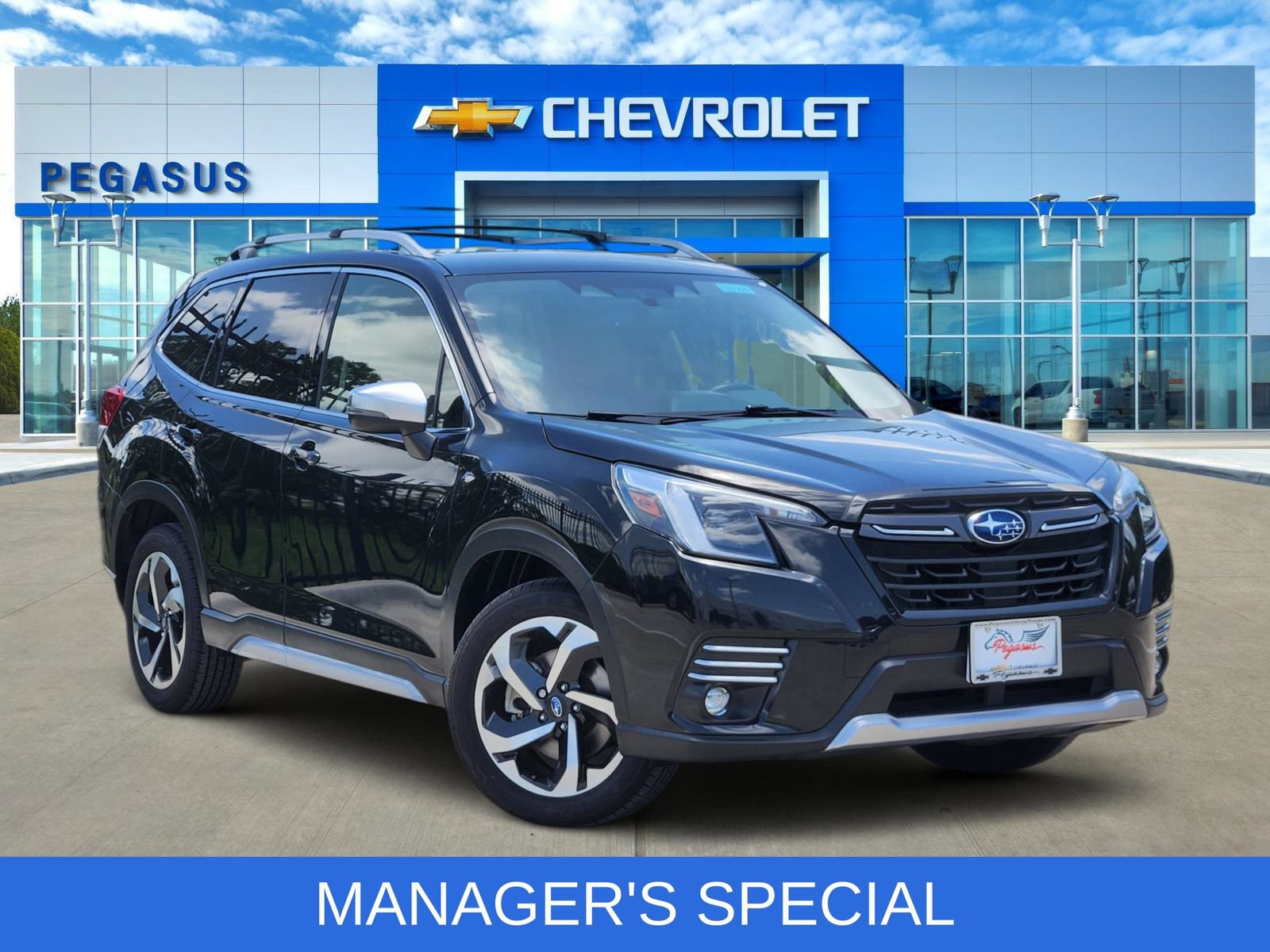 Used 2024 Subaru Forester Touring w/ POP Package 3