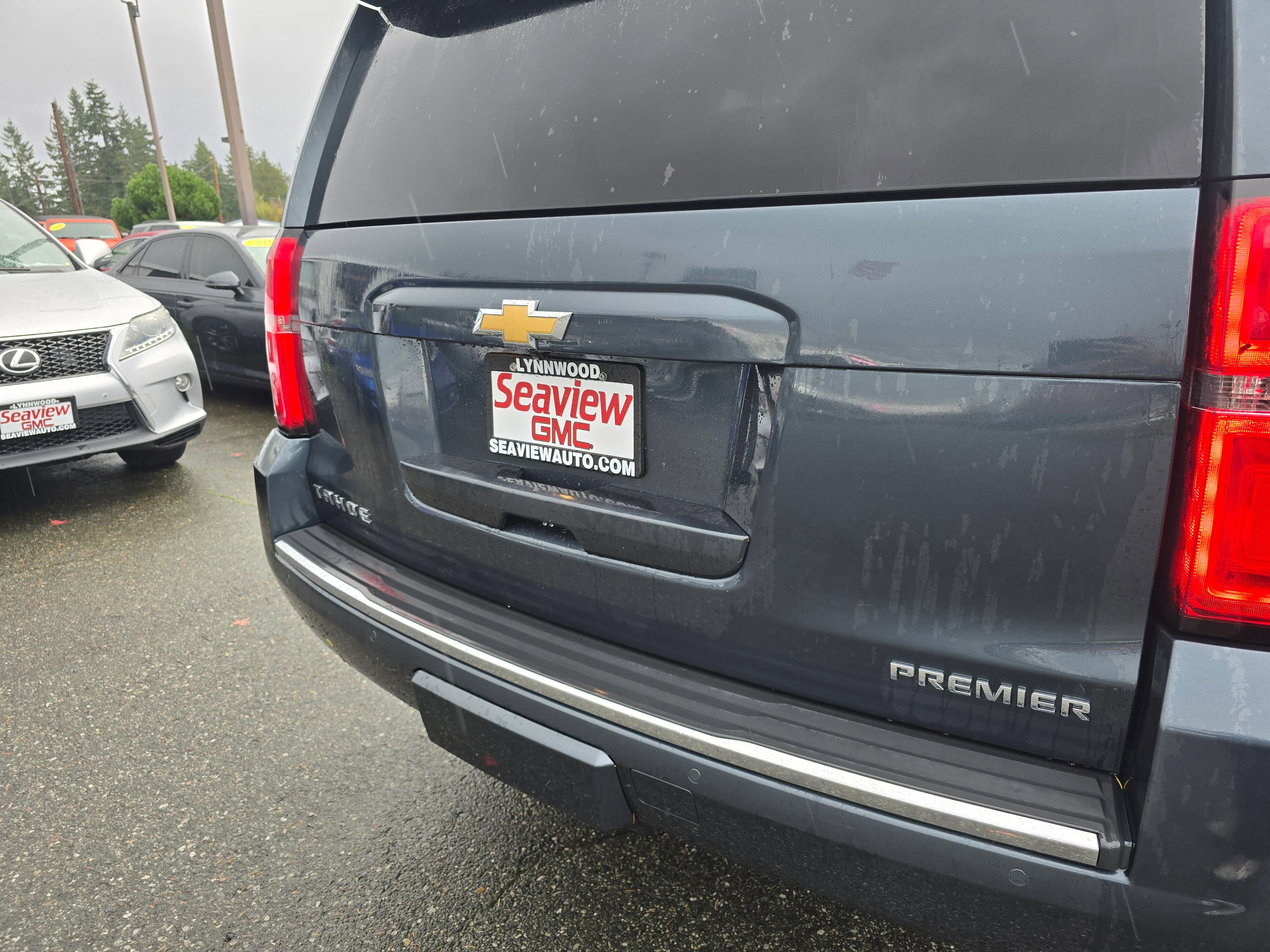 Used 2019 Chevrolet Tahoe Premier w/ Premier Plus Edition AWD/4WD image 16