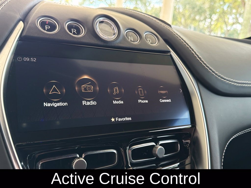 Used 2021 Aston Martin DBX AWD/4WD image 11