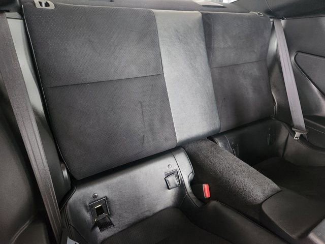 Used 2025 Toyota GR86 Premium RWD image 31