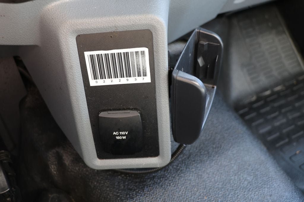 Used 2023 Ford F650 2WD Regular Cab Super Duty image 27
