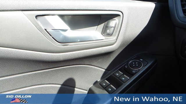 New 2025 Ford Escape SE image 31