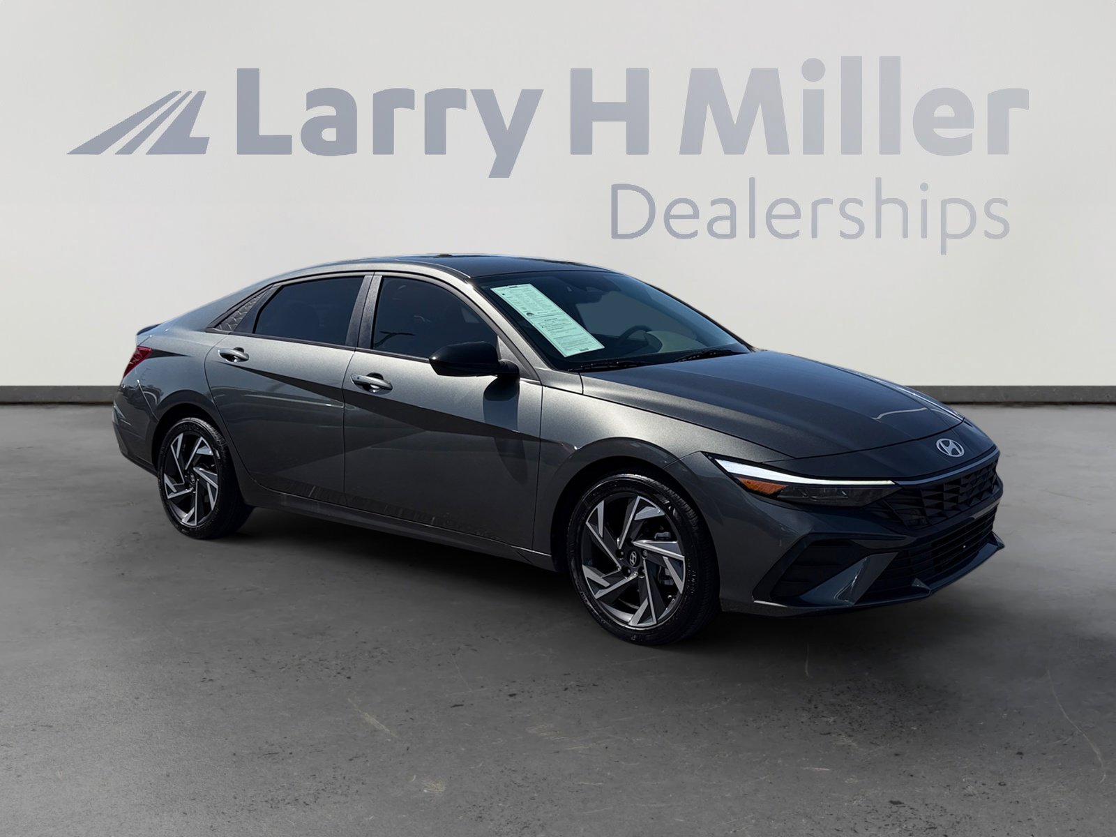 Certified 2025 Hyundai Elantra Sport FWD image 7