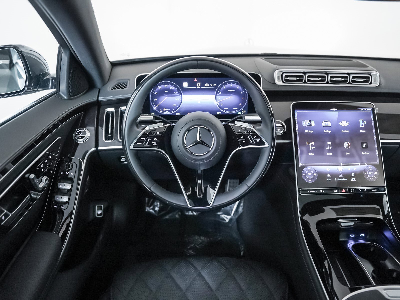 New 2026 Mercedes-Benz S 580 4MATIC Sedan image 14