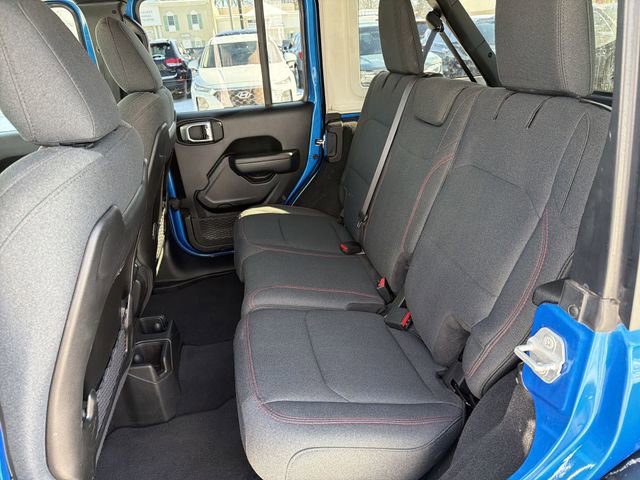 Used 2024 Jeep Wrangler Unlimited Rubicon image 23