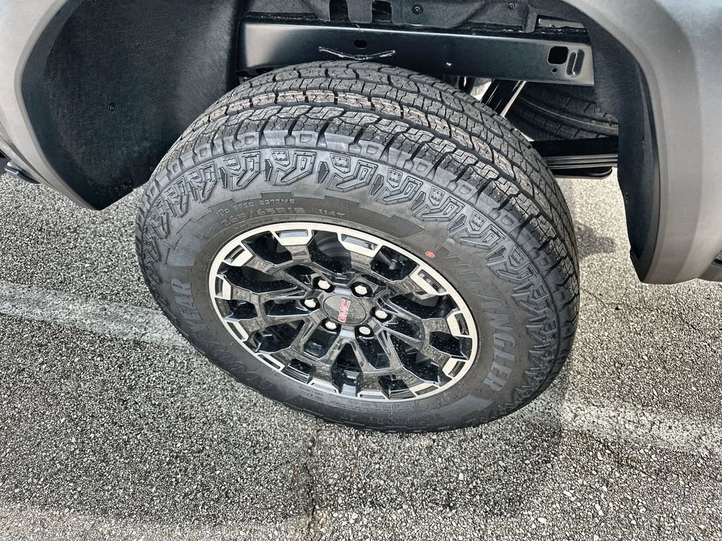 New 2026 GMC Canyon AT4 image 10
