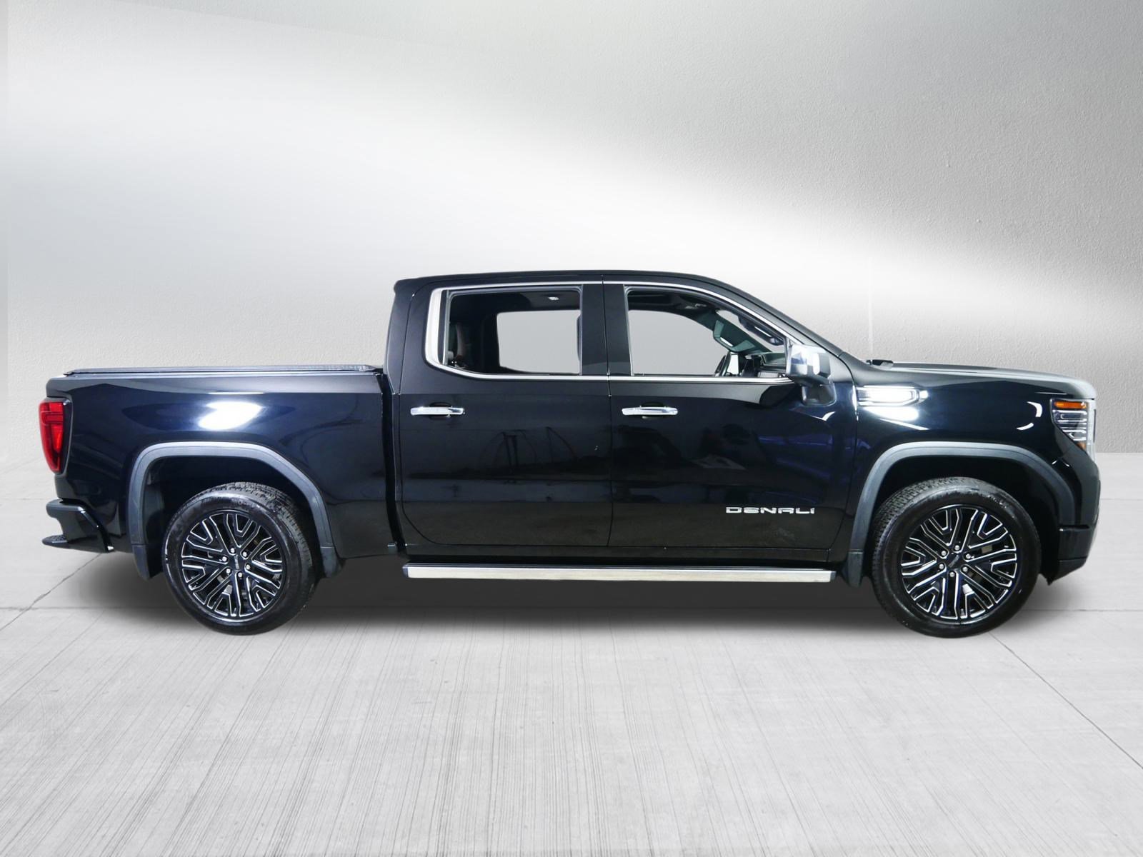Used 2022 GMC Sierra 1500 Denali Ultimate image 8