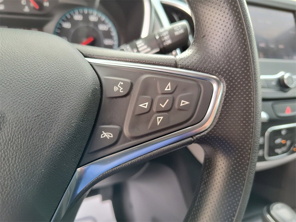 Used 2021 Chevrolet Equinox LS image 25