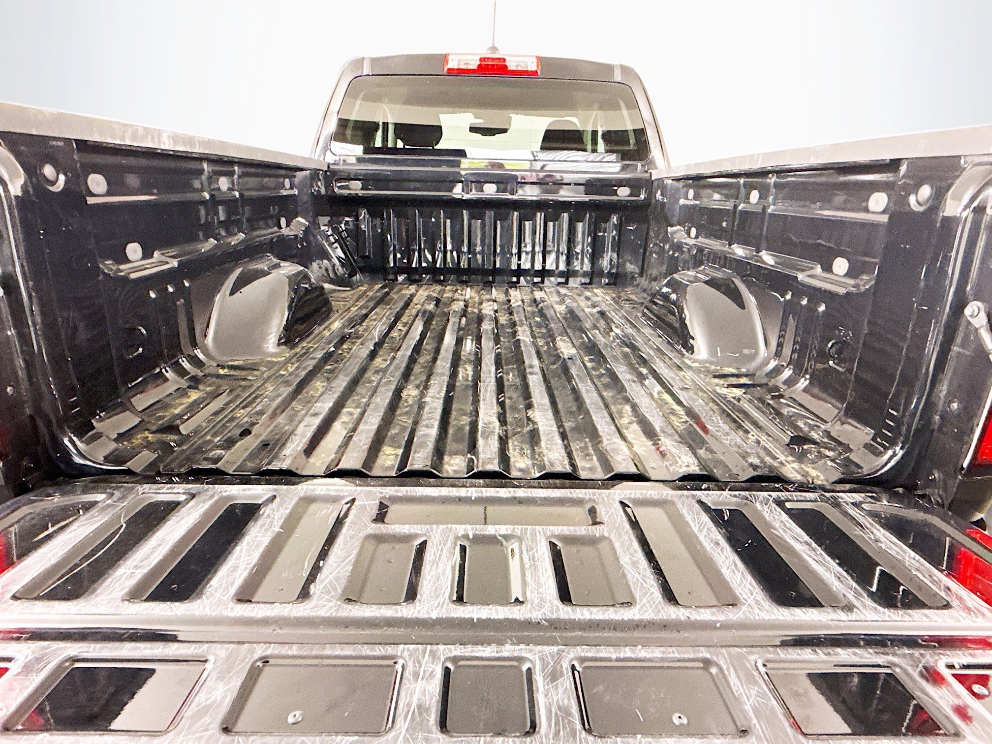 Used 2022 Chevrolet Colorado LT w/ Fleet Safety Package image 34