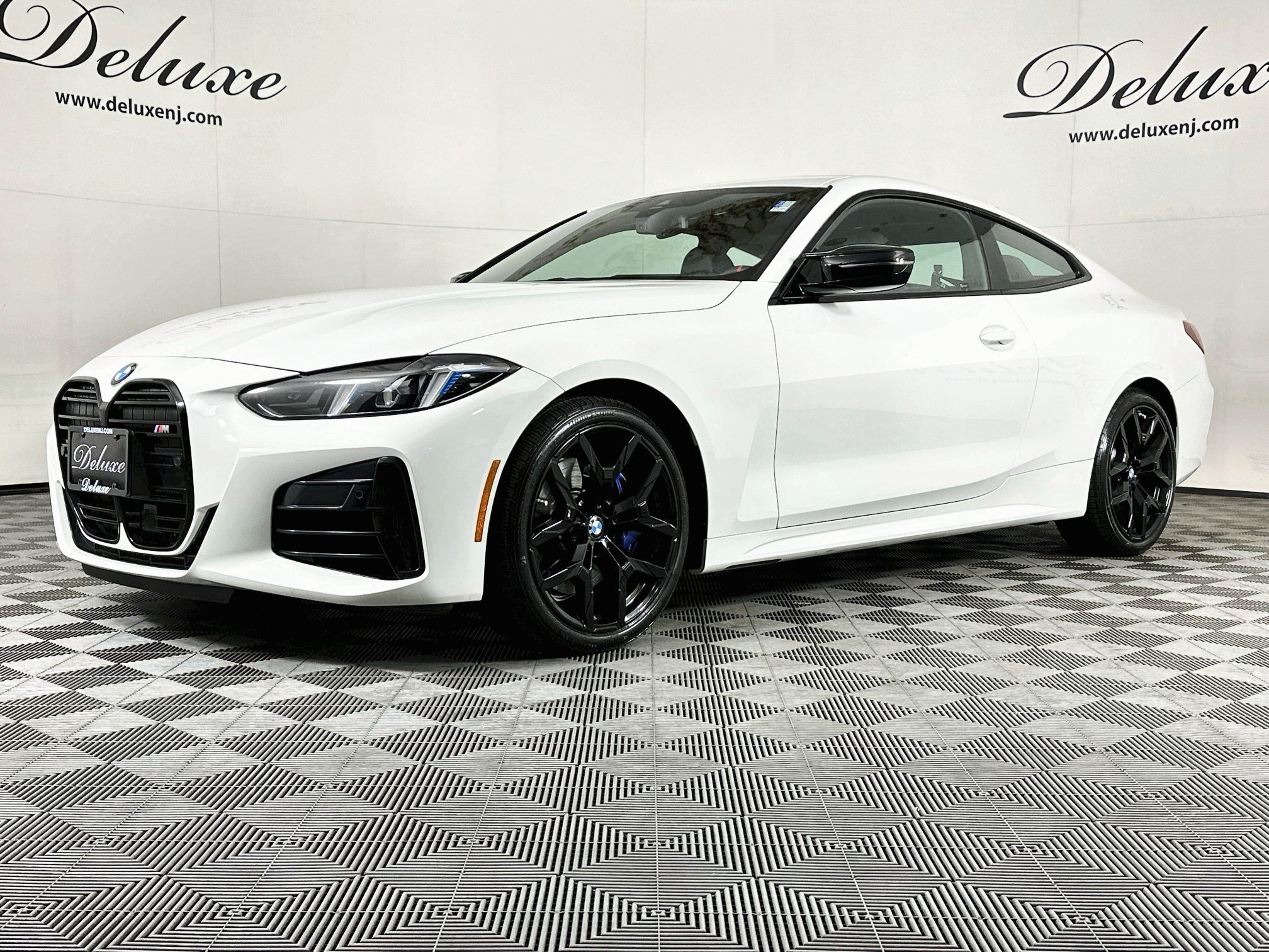 Used 2025 BMW 440i xDrive Coupe w/ Premium Package AWD/4WD image 3