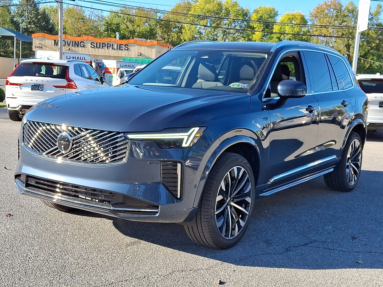 New 2026 Volvo XC90 B5 Plus image 2