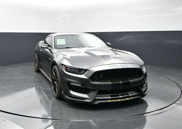 Used 2020 Ford Mustang Shelby GT350 w/ Technology Package RWD image 5