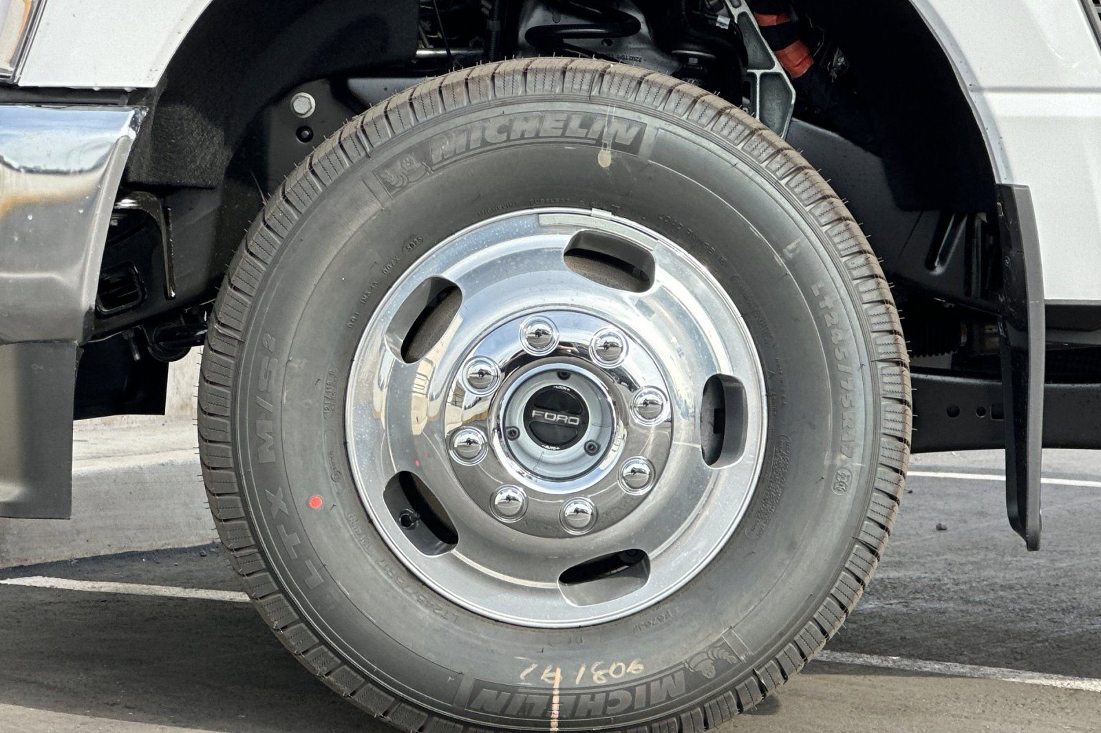 New 2026 Ford F350 Lariat w/ Lariat Ultimate Package image 24