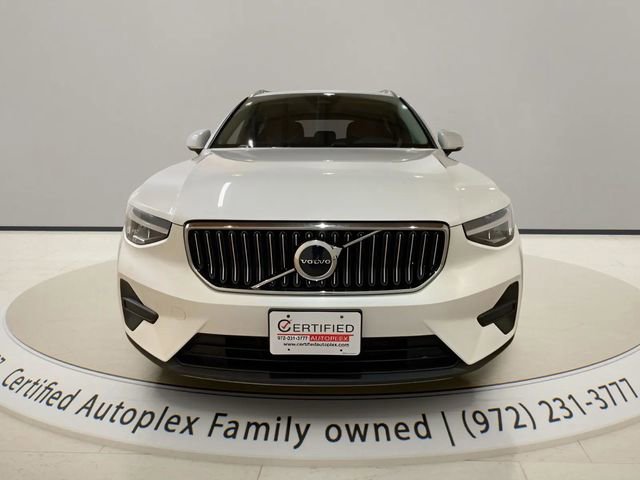 Used 2025 Volvo XC40 B5 Core AWD/4WD image 8