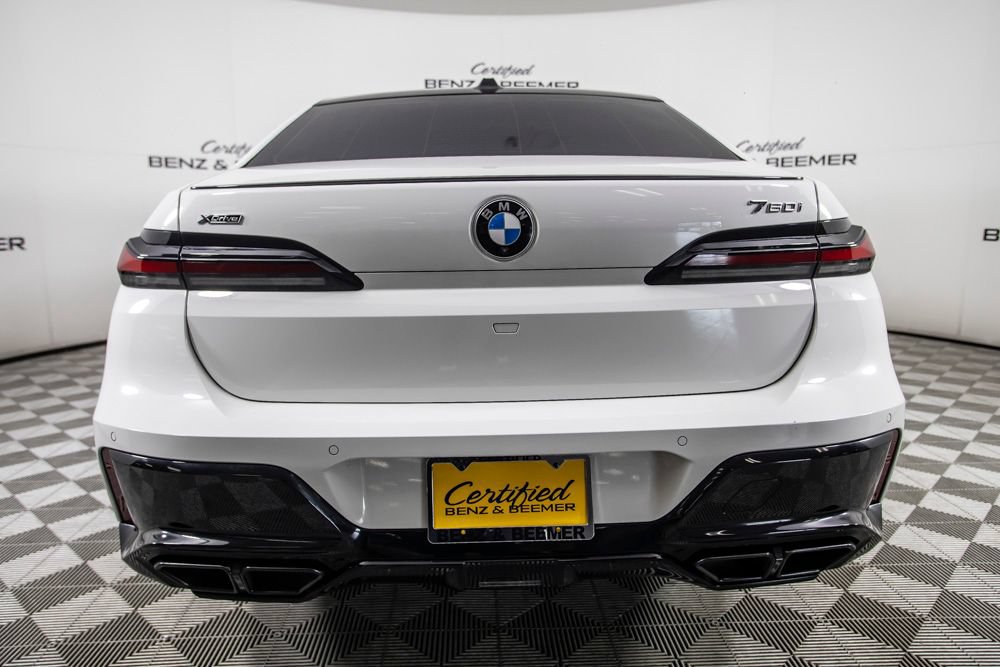 Used 2023 BMW 760i xDrive w/ Executive Package AWD/4WD image 5