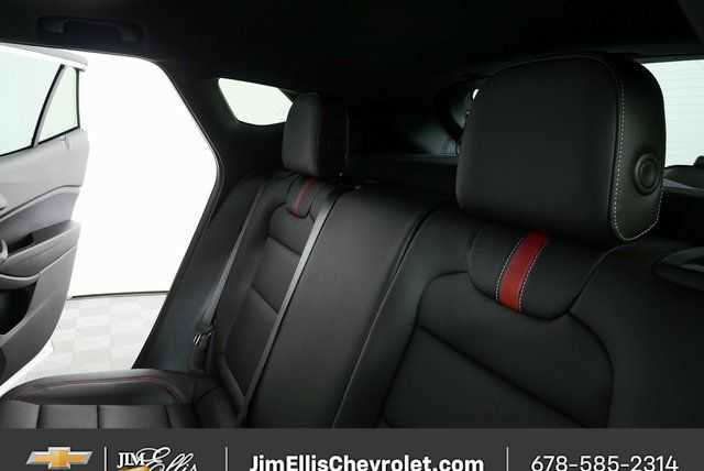 New 2026 Chevrolet Trax RS w/ Sunroof Package FWD image 18