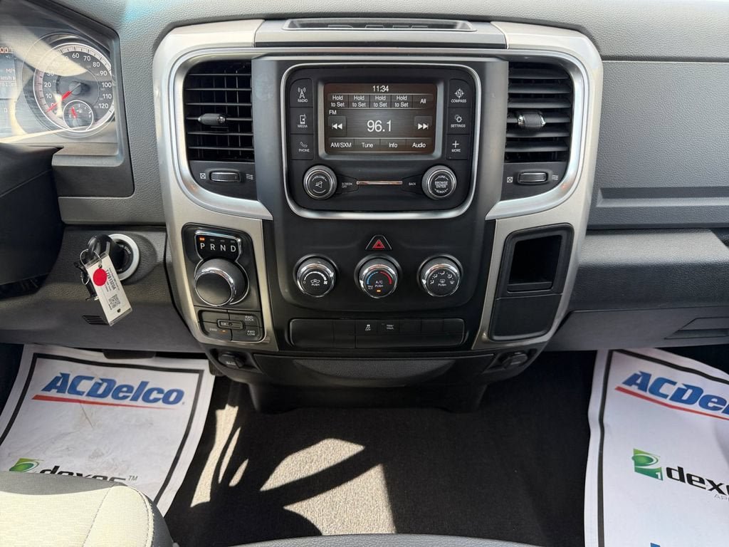 Used 2020 RAM 1500 Classic SLT AWD/4WD image 11