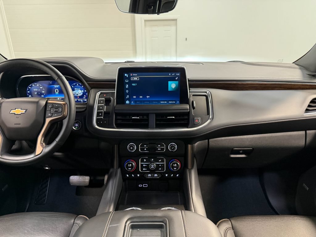 Used 2023 Chevrolet Tahoe High Country AWD/4WD image 18
