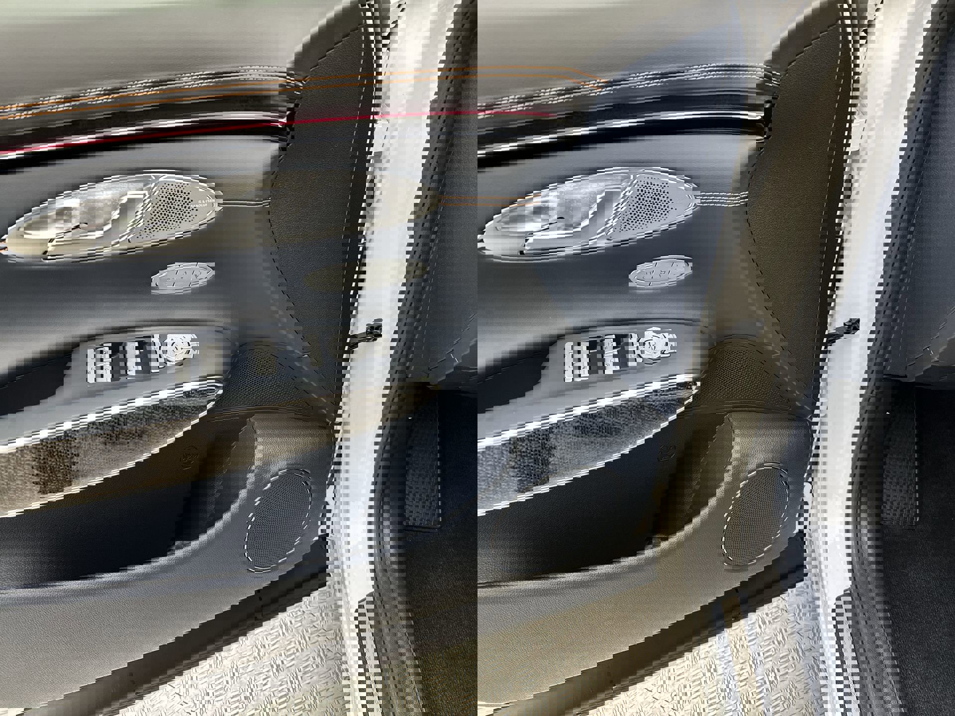 Certified 2026 Genesis GV70 3.5T Sport Prestige image 13