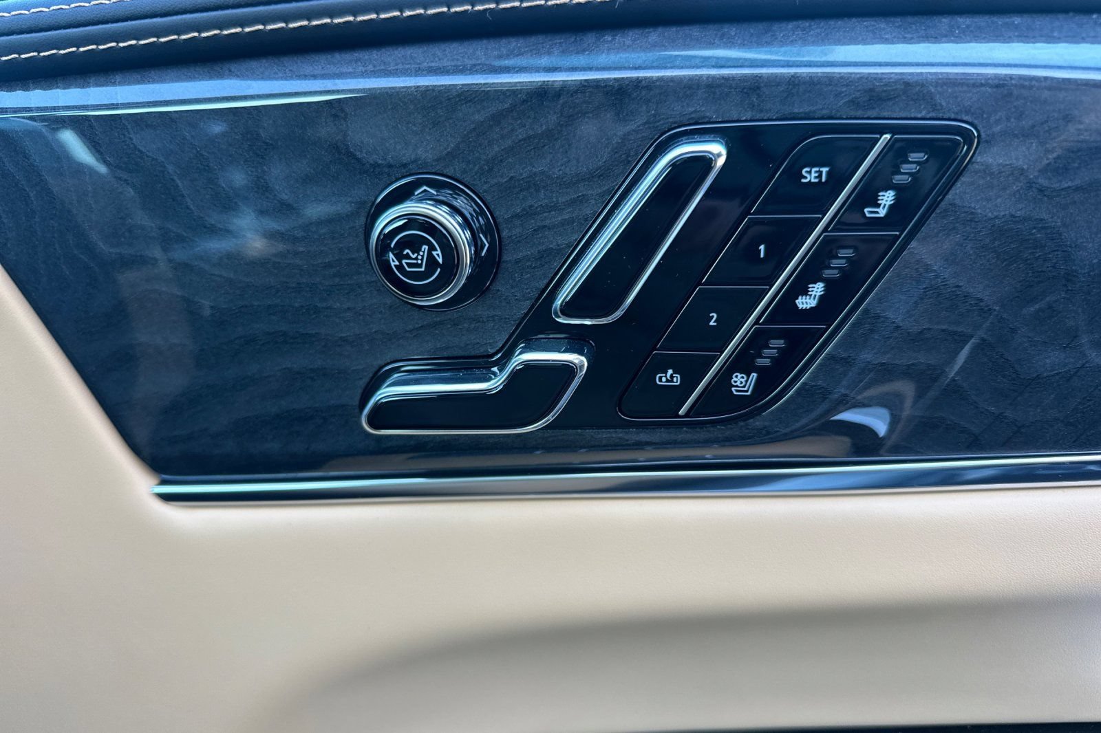 Certified 2026 Cadillac Escalade IQL Sport 2 AWD/4WD image 23