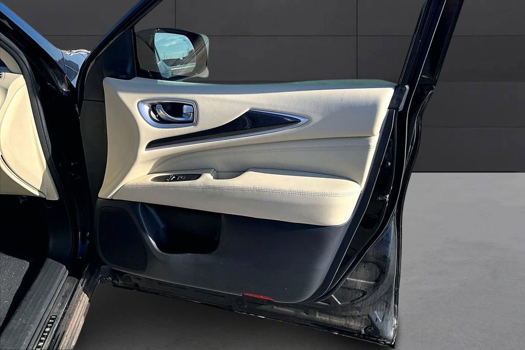 Used 2016 INFINITI QX60 Base w/ Premium Plus Package image 17