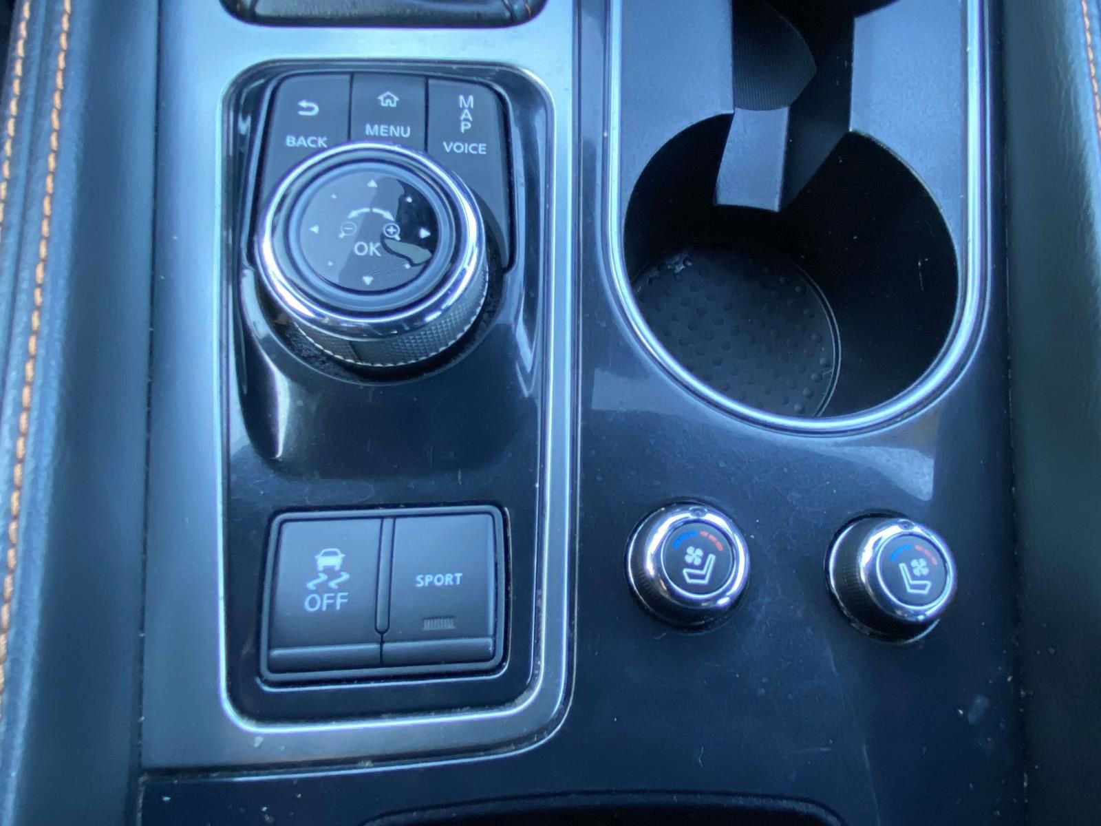 Used 2022 Nissan Maxima SR w/ Sport Mat Group image 32