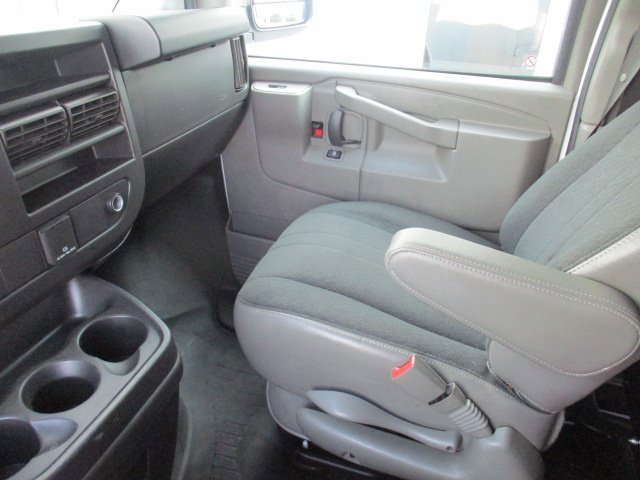 Used 2022 Chevrolet Express 2500 w/ Driver Convenience Package image 17