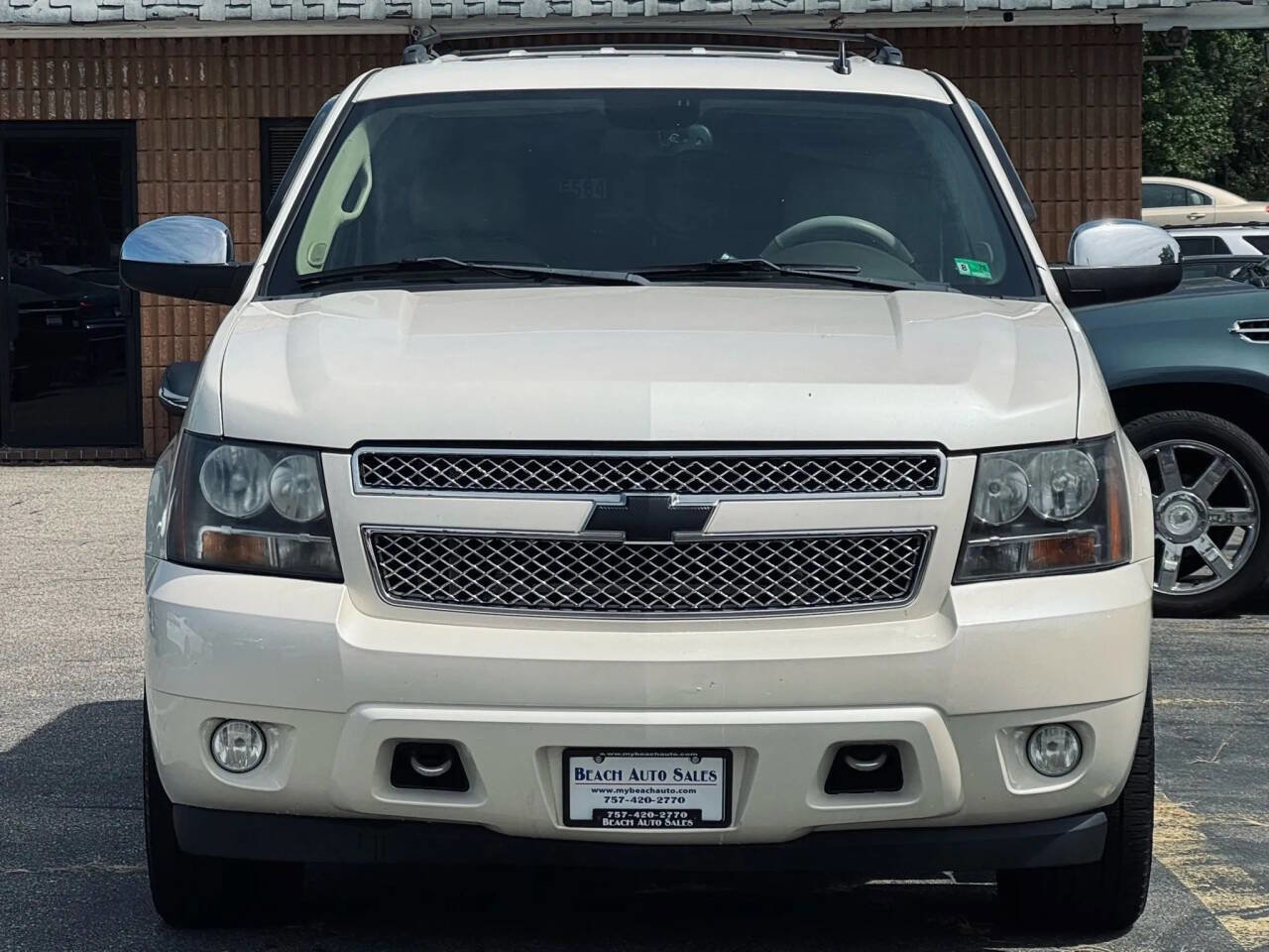 Used 2011 Chevrolet Tahoe LTZ AWD/4WD image 7