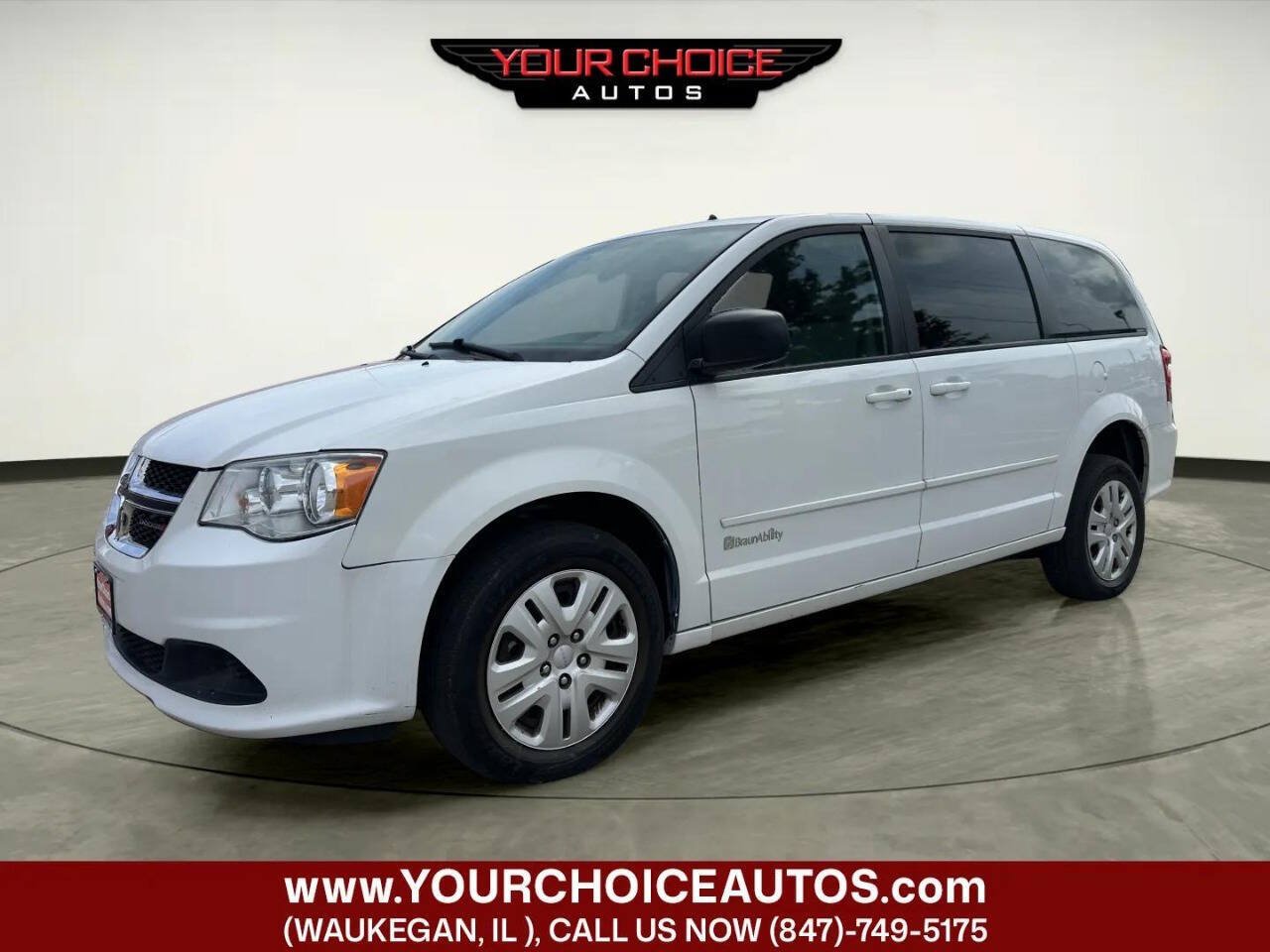Used 2017 Dodge Grand Caravan SE w/ Power Window Group FWD image 2
