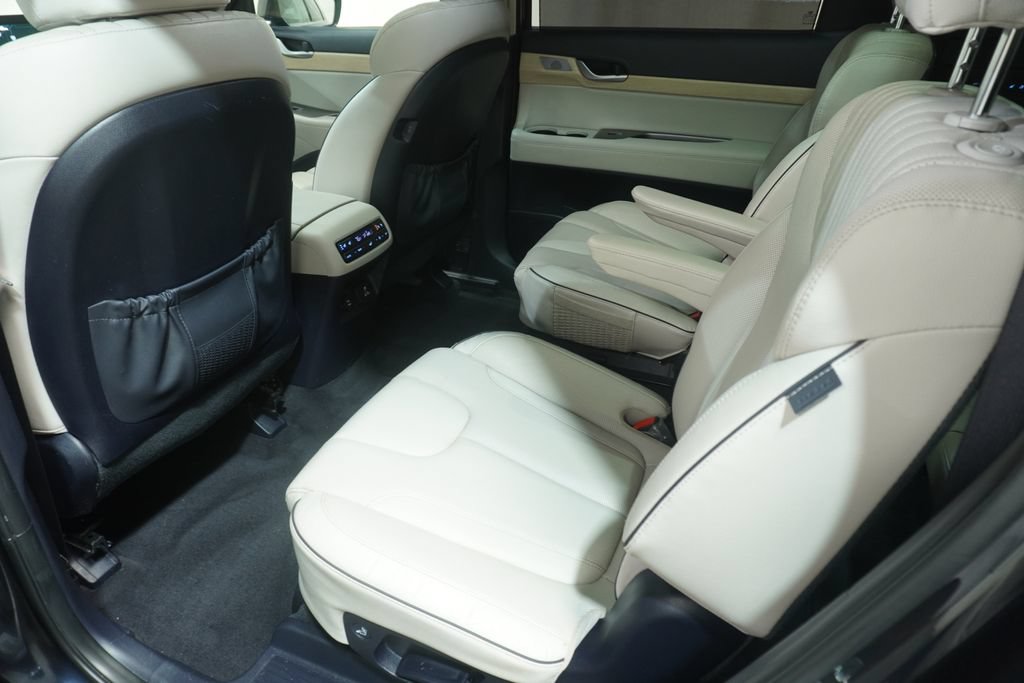 Used 2023 Hyundai Palisade Limited w/ Cargo Package AWD/4WD image 18