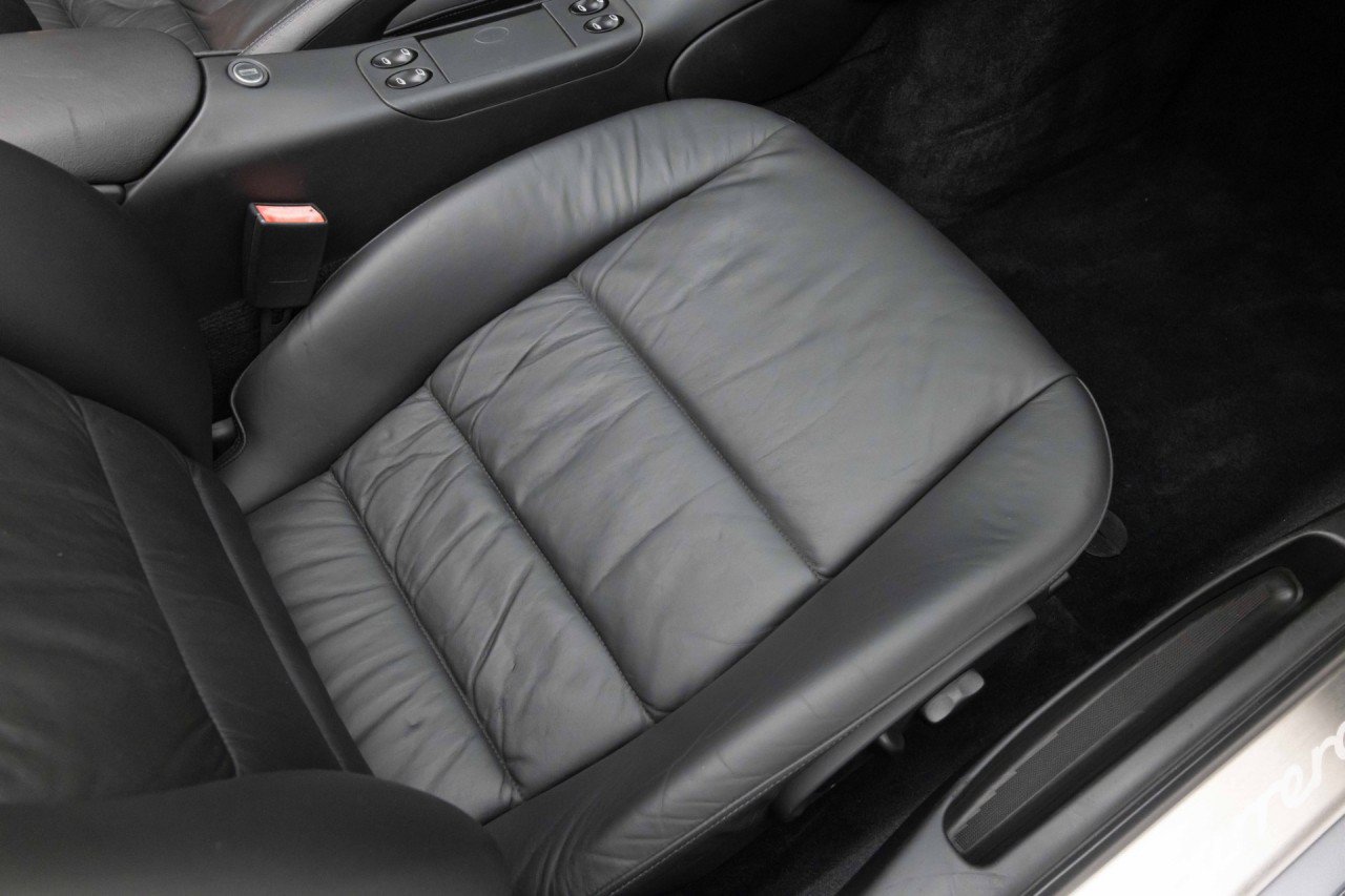 Used 2004 Porsche 911 Carrera 4 AWD/4WD image 40