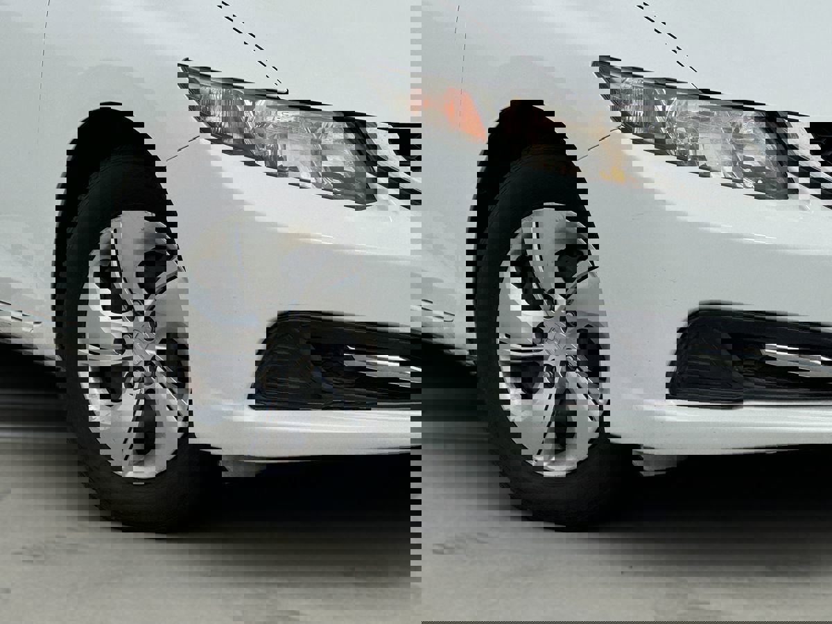 Used 2015 Honda Civic LX image 4