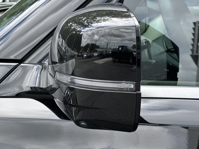 New 2025 Nissan Armada Platinum Reserve image 34