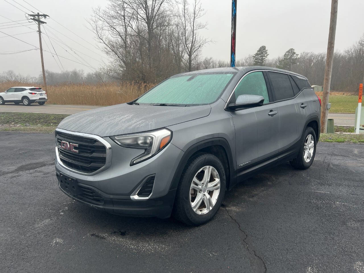 Used 2018 GMC Terrain SLE FWD image 1