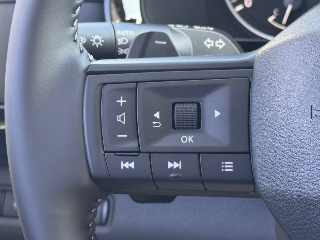 New 2026 Nissan Pathfinder SV FWD image 15