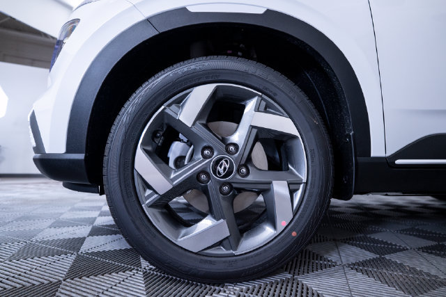 New 2026 Hyundai Venue SEL FWD image 11