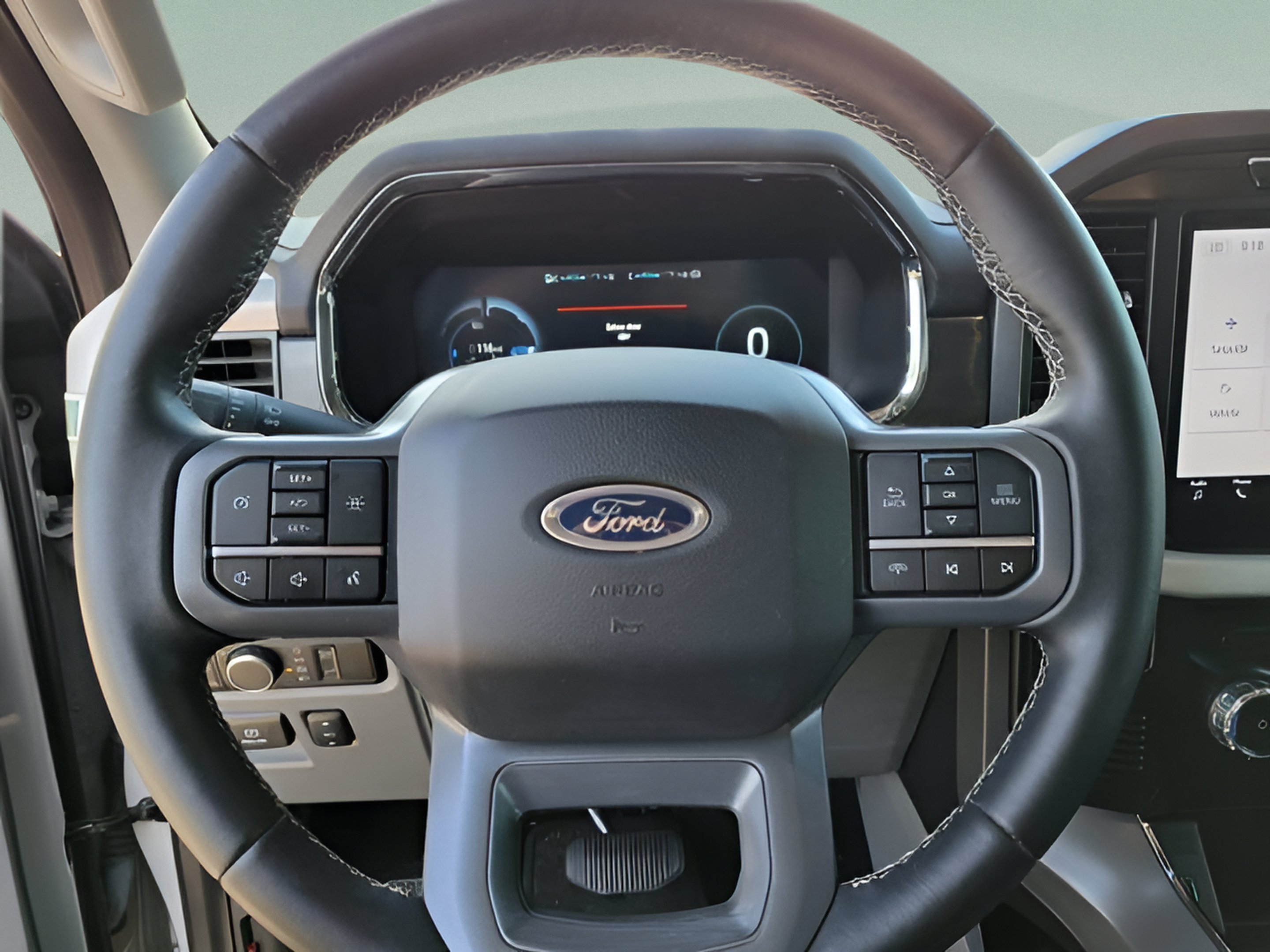 Used 2023 Ford F150 Lightning XLT AWD/4WD image 17